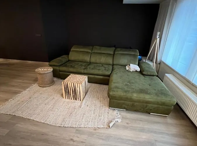 Beautiful 3 Bedroom Garden-Appartment Near Knokke-Strand Beach Bar
